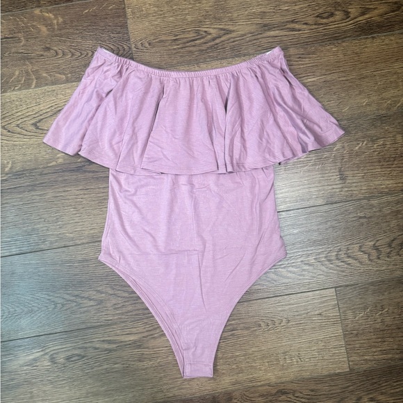 Zenana Outfitters Tops - Zenana Mauve Off the Shoulder Bodysuit Women’s Small